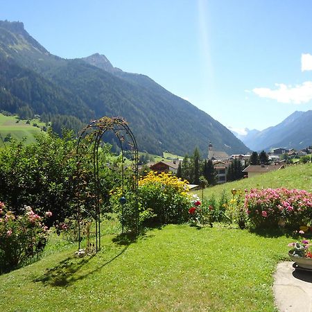 Hotel Josefinenhof Neustift im Stubaital Esterno foto