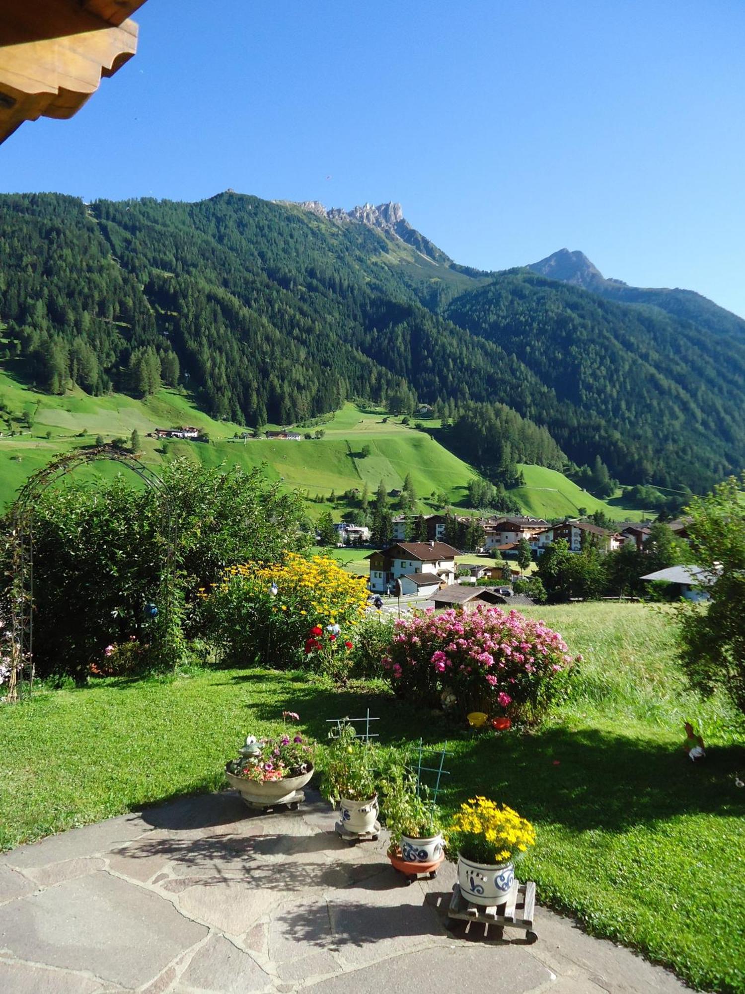 Hotel Josefinenhof Neustift im Stubaital Esterno foto