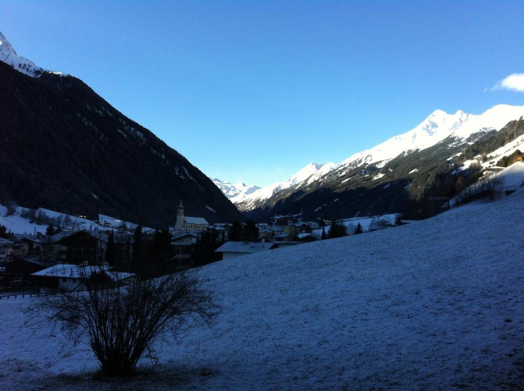 Hotel Josefinenhof Neustift im Stubaital Esterno foto